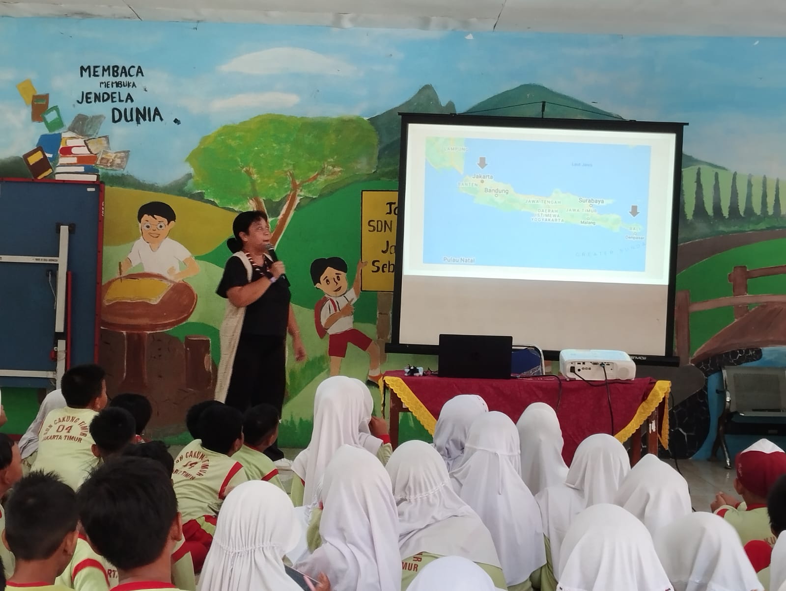 Roadshow Workshop Membaca Di SDN Cakung Timur 04